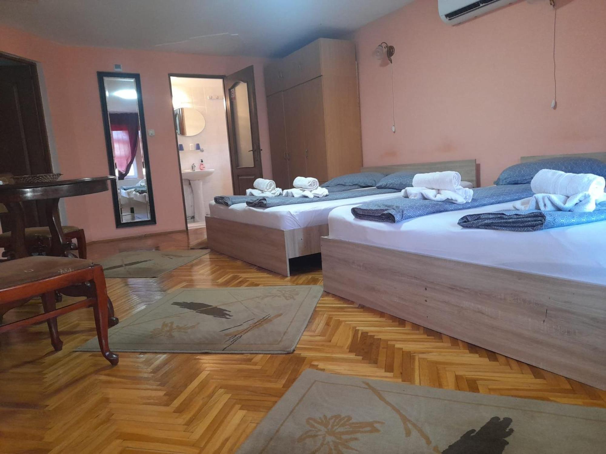 Casa Tudor Турда Екстер'єр фото