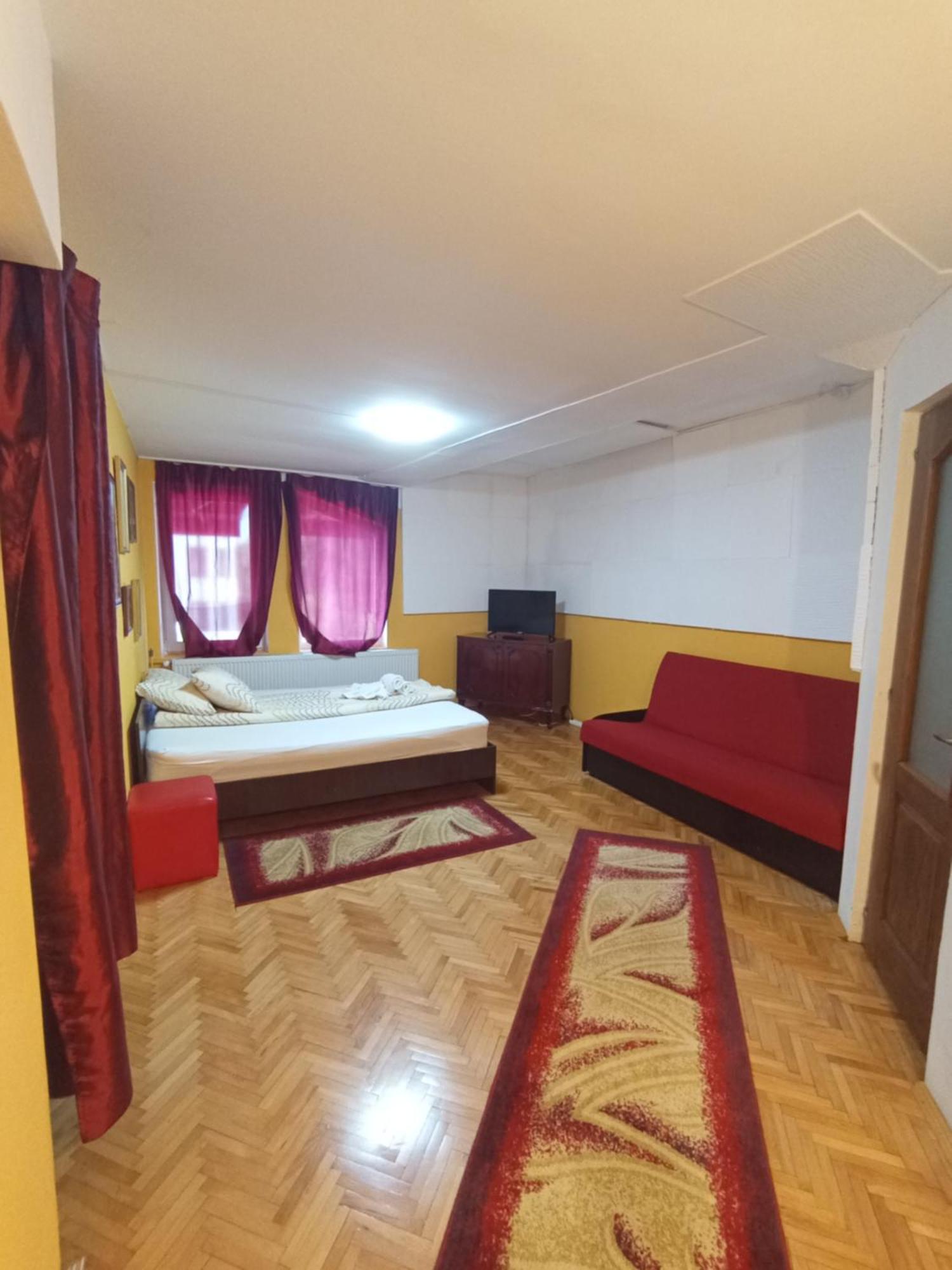 Casa Tudor Турда Екстер'єр фото