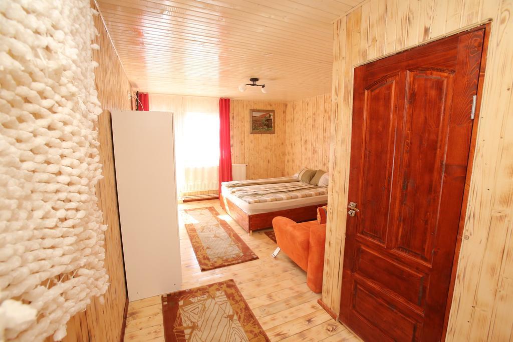 Casa Tudor Турда Екстер'єр фото